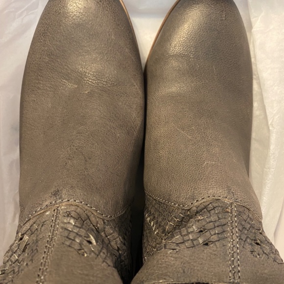 Vince Camuto Patellen Ankle Boot - Picture 5 of 5